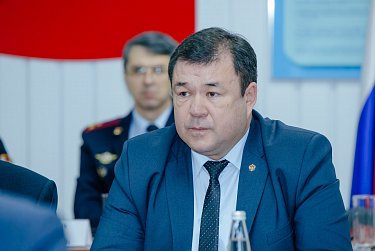 Парламентарии отметили сотрудников УФСИН 